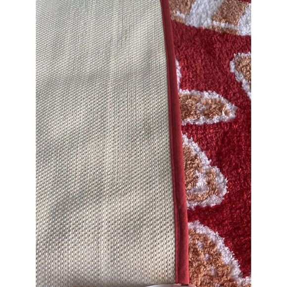 BETSEY JOHNSON Gingerbread Christmas NOVELTY BATH MAT Non Slip 20” X 30” NEW - Picture 15 of 16